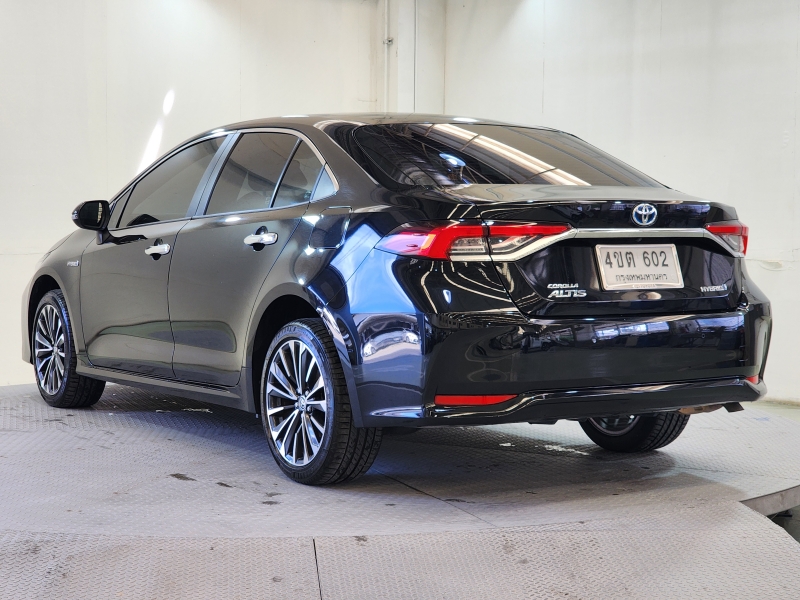 ALTIS NEW 1.8 Hybrid Premium A/T (Test Drive )