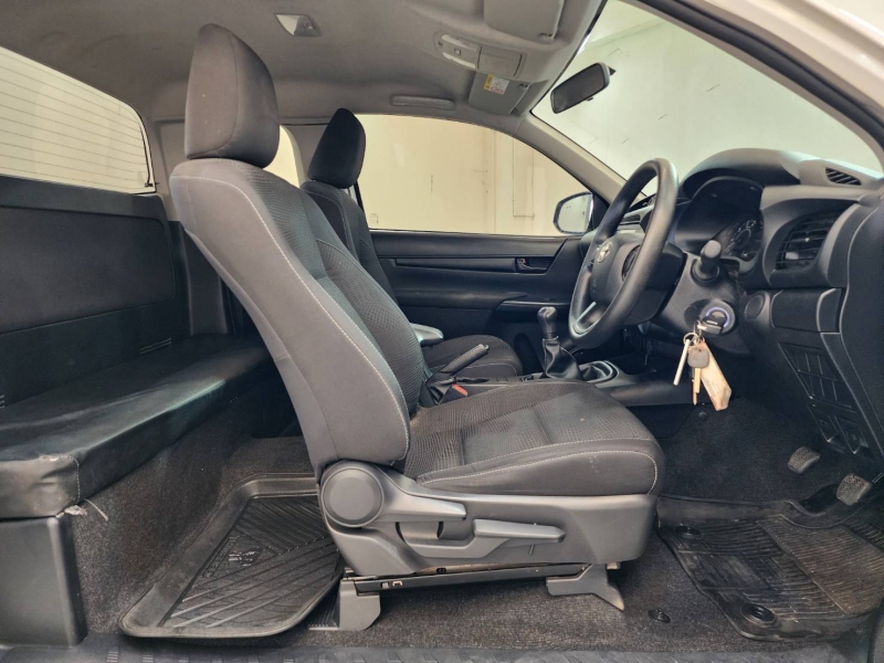 REVO SMART CAB 2.4 Z EDITION ENTRY M/T