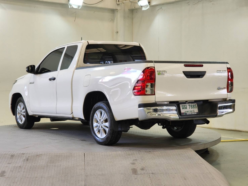 REVO SMART CAB 2.4 Z EDITION ENTRY M/T