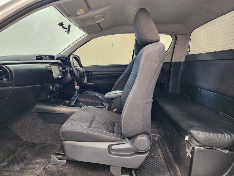 REVO SMART CAB 2.4 Z EDITION ENTRY M/T