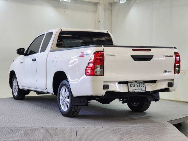 REVO SMART CAB 2.4 Z EDITION ENTRY M/T