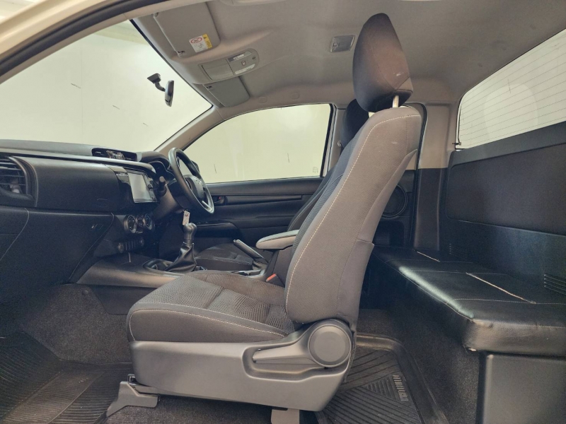 REVO SMART CAB 2.4 Z EDITION ENTRY M/T