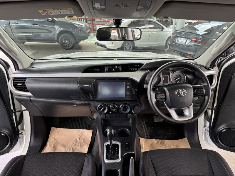 REVO D- CAB 2.4 ENTRY Pre  A/T