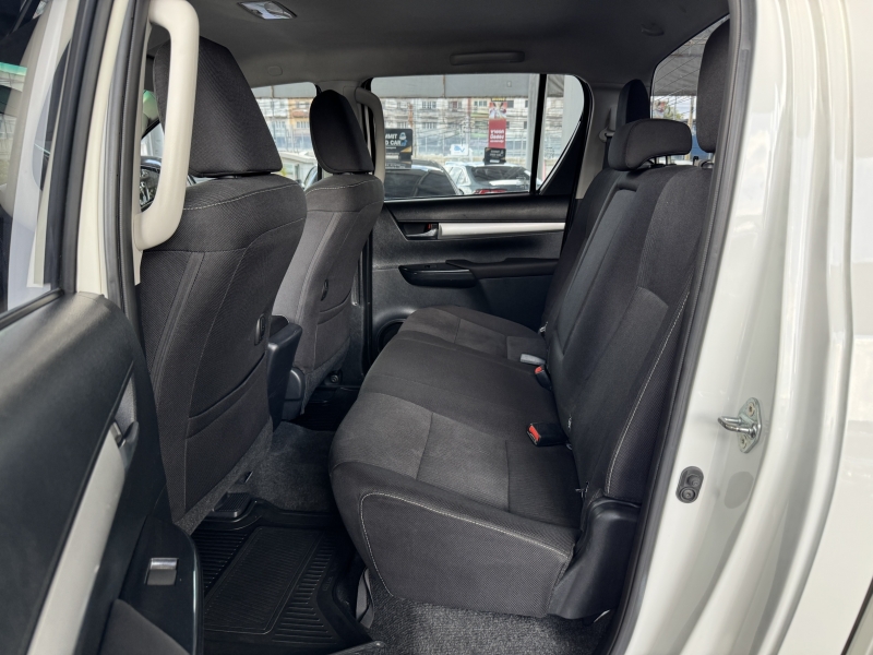 REVO D- CAB 2.4 ENTRY Pre  A/T