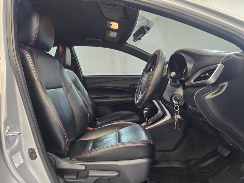 YARIS NEW 1.2 MID A/T