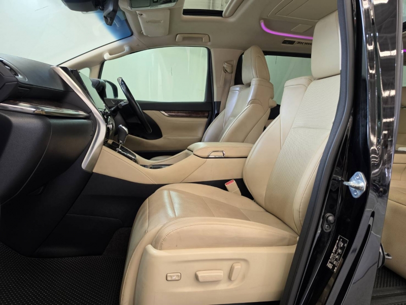 ALPHARD 2.5 A/T