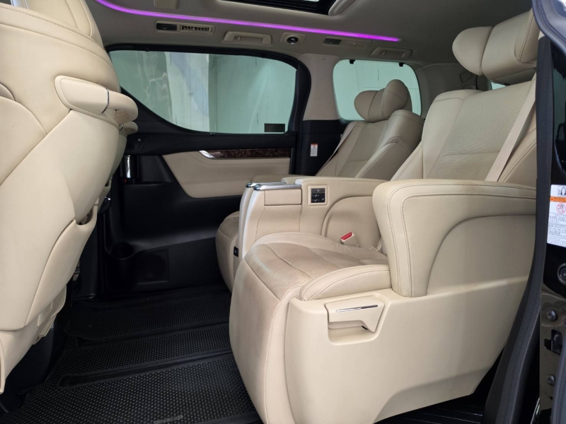 ALPHARD 2.5 A/T