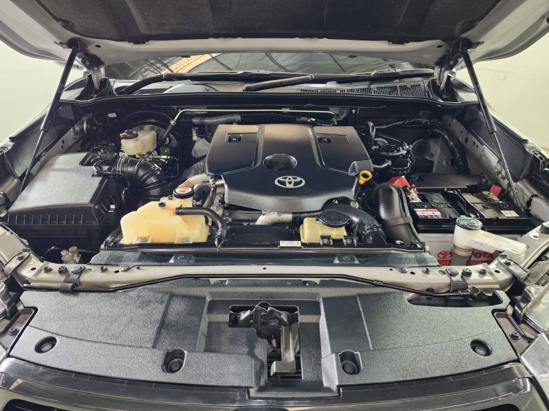 REVO SMART CAB 2.4 MID Pre A/T