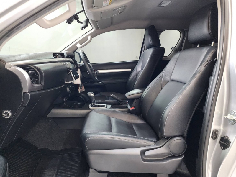 REVO SMART CAB 2.4 MID Pre A/T