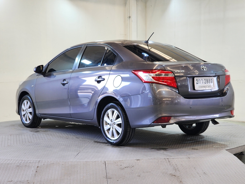 VIOS 1.5 E A/T