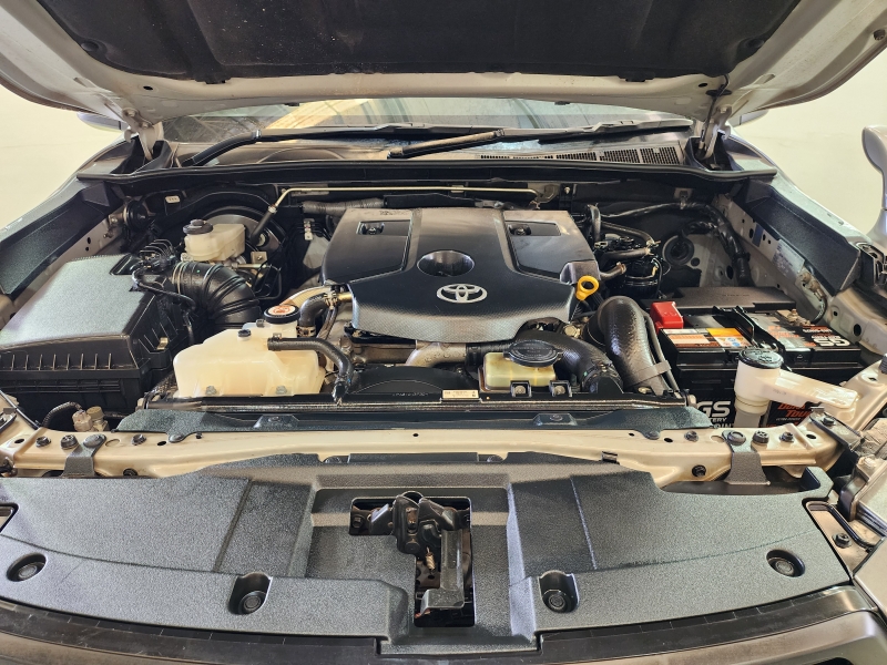 REVO D-CAB 2.4 MID Pre A/T
