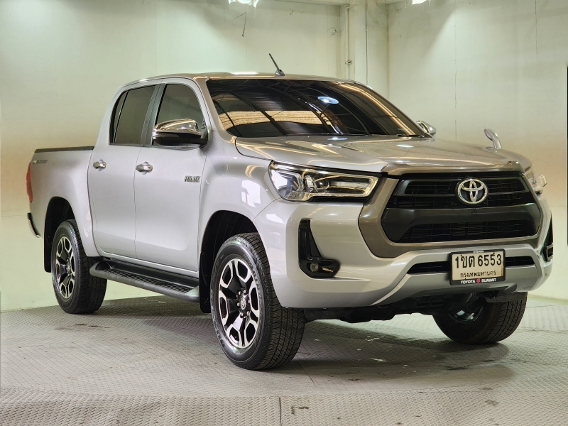REVO D-CAB 2.4 MID Pre A/T