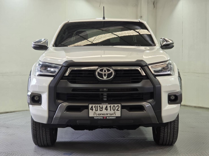 REVO D- CAB 2.4 ENTRY Pre A/T