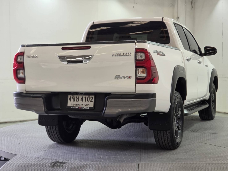 REVO D- CAB 2.4 ENTRY Pre A/T
