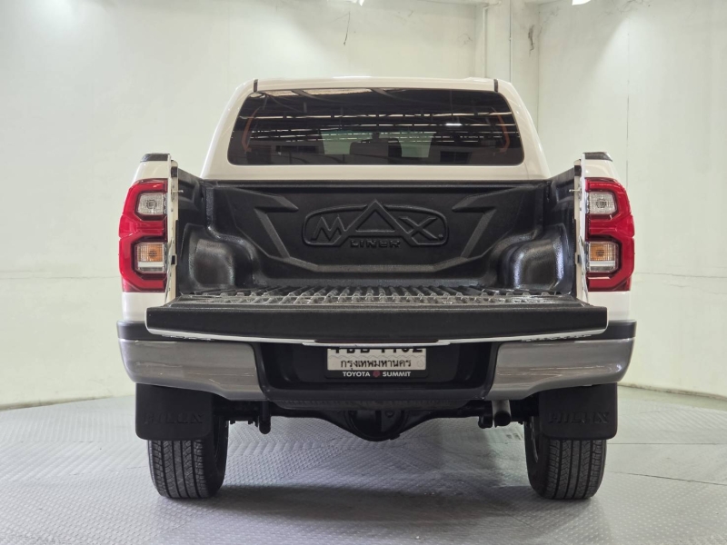 REVO D- CAB 2.4 ENTRY Pre A/T