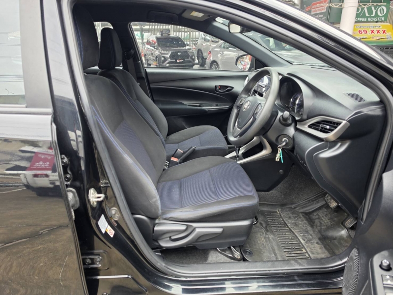 YARIS NEW 1.2 E A/T