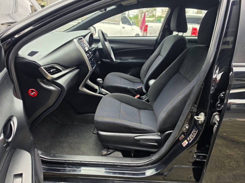 YARIS NEW 1.2 E A/T