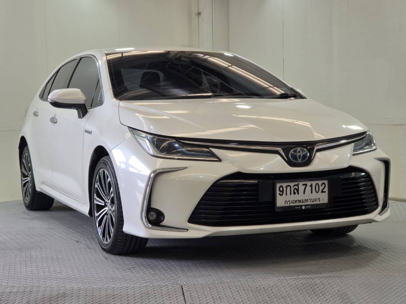 ALTIS NEW 1.8 HYBIRD HIGH A/T