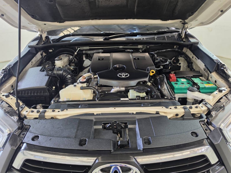 REVO D-CAB 2.4 ENTRY Pre A/T