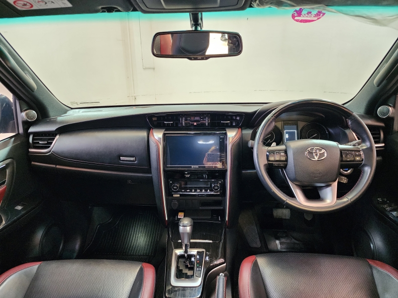 FORTUNER NEW 2.4 Legender Navi A/T