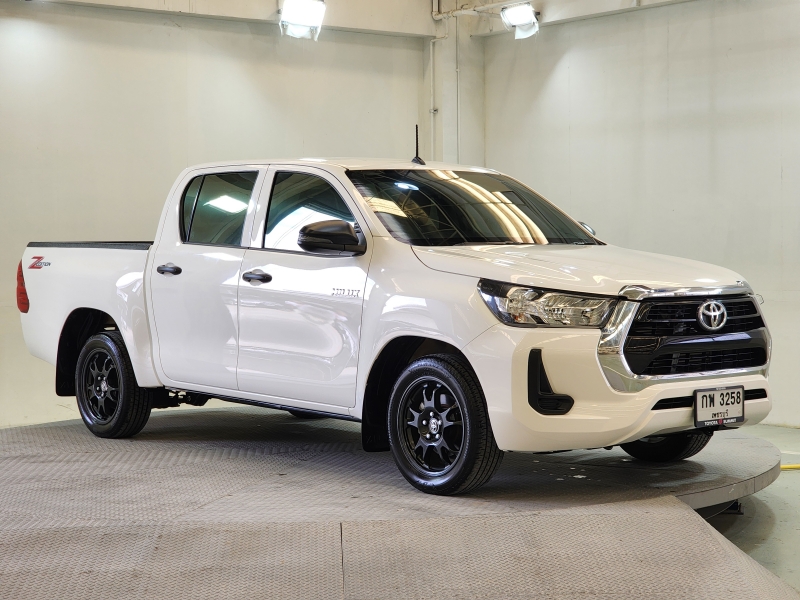 REVO D-CAB 2.4 Z EDITION ENTRY M/T