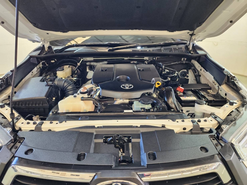 REVO D-CAB 2.4 Pre HIGH A/T