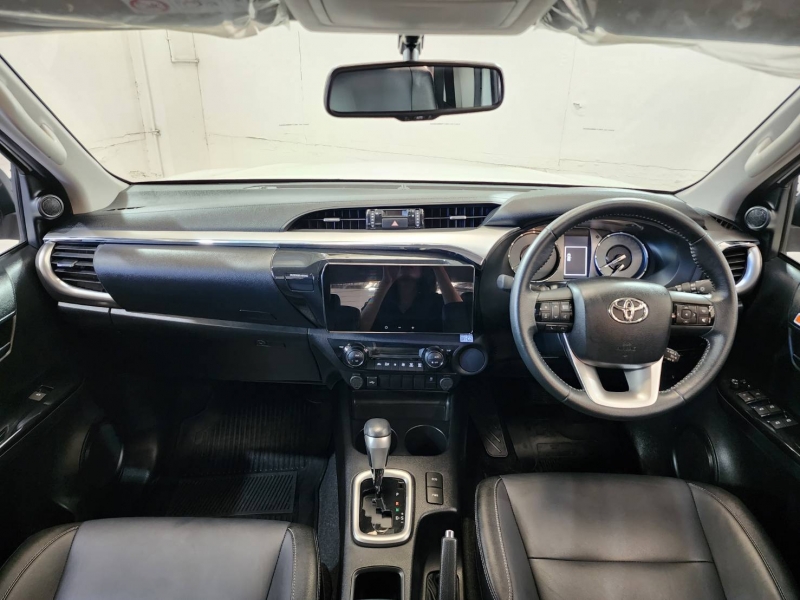 REVO D-CAB 2.4 Pre HIGH A/T