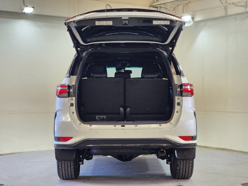 FORTUNER 2.8 LEGENDER 4WD A/T