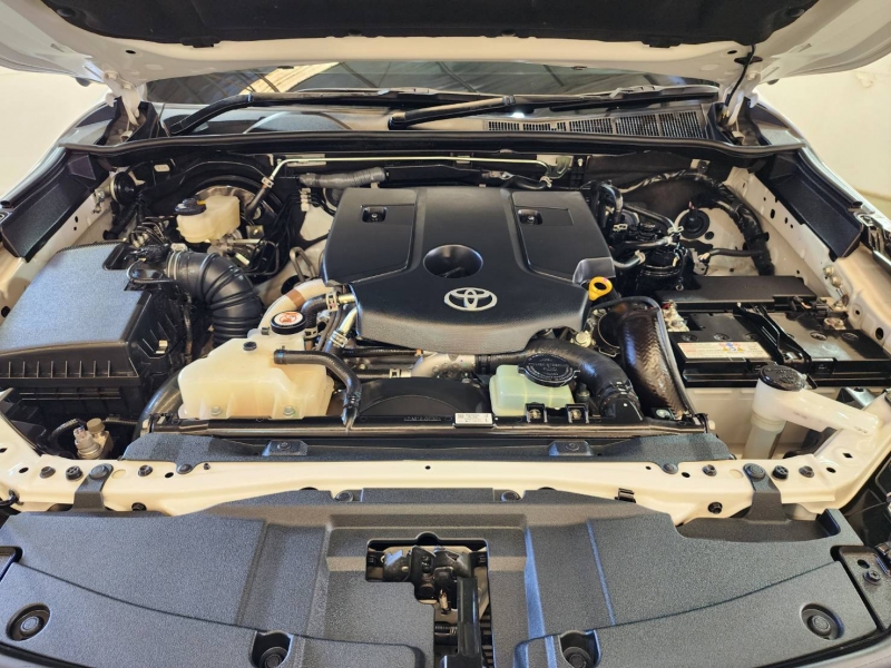 FORTUNER 2.8 GR SPORT 4WD A/T (BLACK TOP)