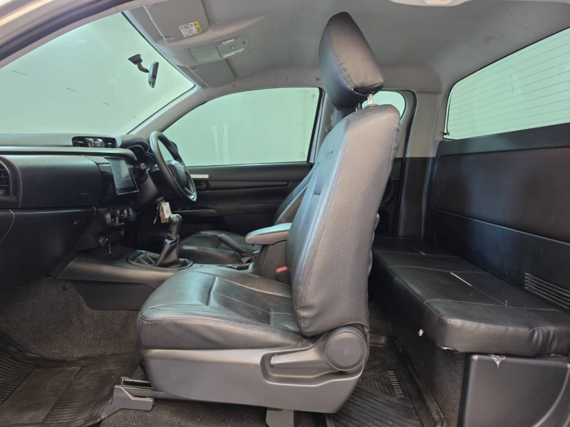 REVO SMART CAB 2.4 Z EDITION ENTRY M/T (หน้าใหม่)
