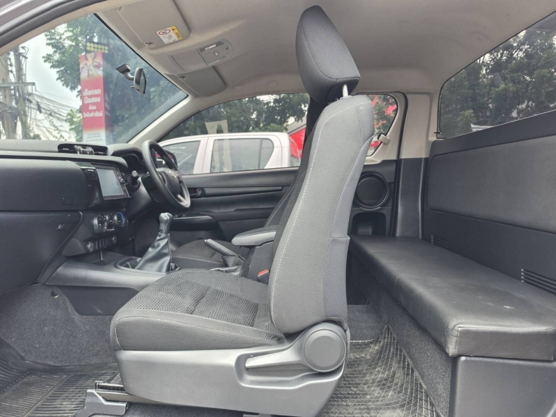 REVO SMART CAB 2.4 Z EDITION ENTRY M/T