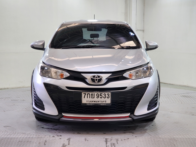 YARIS NEW 1.2 E A/T