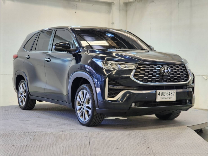 INNOVA 2.0 Zenix HEV Premium A/T