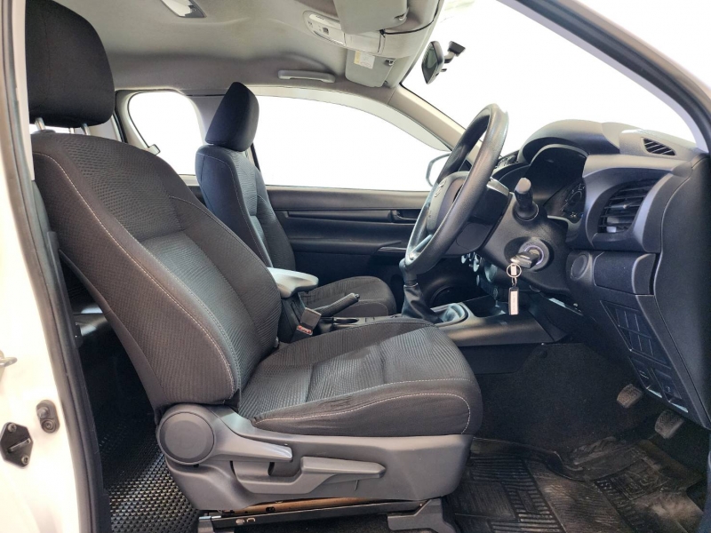 REVO SMART CAB 2.4 Z EDITION ENTRY M/T