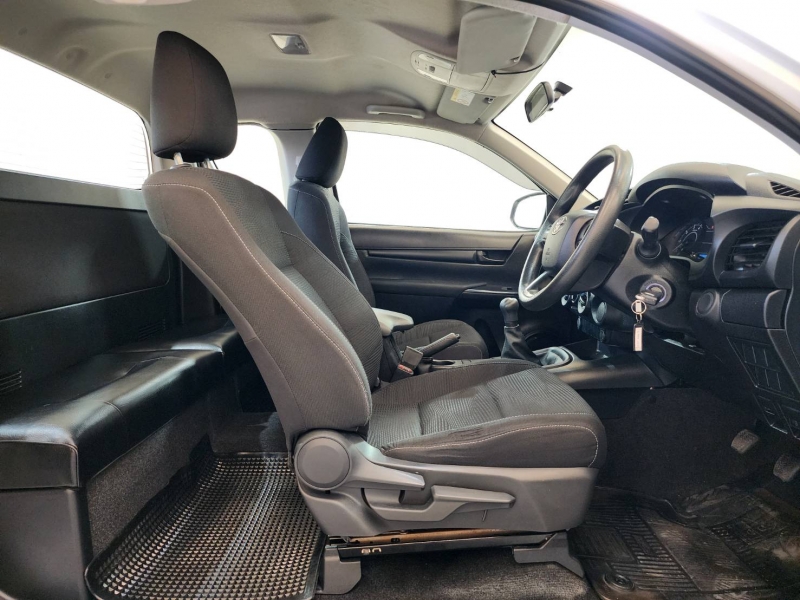 REVO SMART CAB 2.4 Z EDITION ENTRY M/T