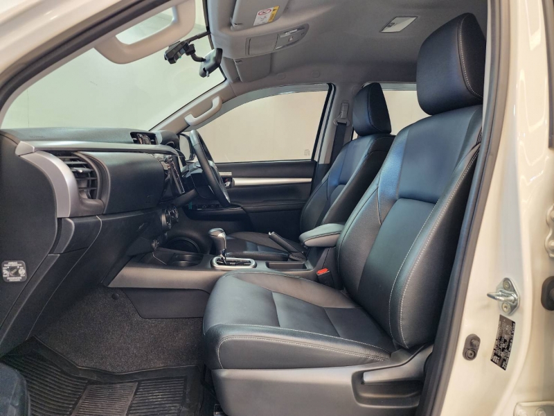 REVO D-CAB 2.4 MID Pre A/T