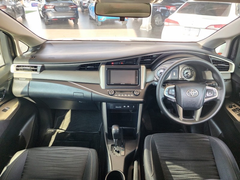 INNOVA 2.8 CRYSTA A/T