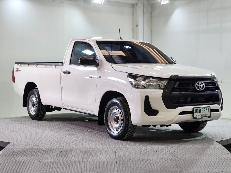 REVO SINGLE CAB 2.4 ENTRY M/T