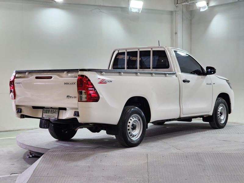 REVO SINGLE CAB 2.4 ENTRY M/T