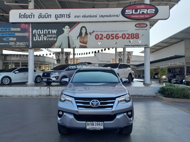 FORTUNER 2.8 V 4WD A/T (หน้าเก่า)