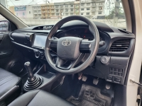 REVO SINGLE CAB 2.4 ENTRY M/T