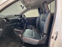 REVO SINGLE CAB 2.4 ENTRY M/T