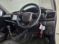REVO SINGLE CAB 2.4 ENTRY M/T