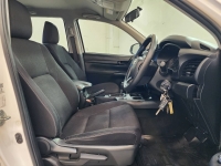 REVO D-CAB 2.4 Z EDITION ENTRY A/T