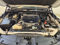 FORTUNER 2.4 V LEADER A/T ( ชุดแต่ง LEGENDER )