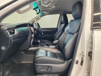 FORTUNER 2.4 V LEADER A/T ( ชุดแต่ง LEGENDER )