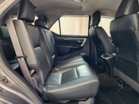 FORTUNER 2.4 G LEADER A/T