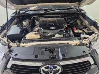 REVO D-CAB 2.4  ENTRY Pre A/T