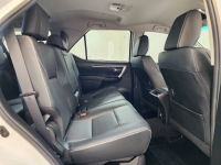 FORTUNER 2.4 LEADER V A/T 4WD