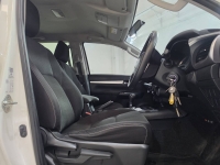 REVO D-CAB 2.4 ENTRY Pre A/T